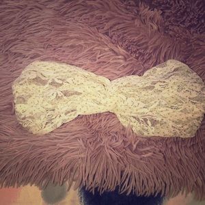 Headband lace